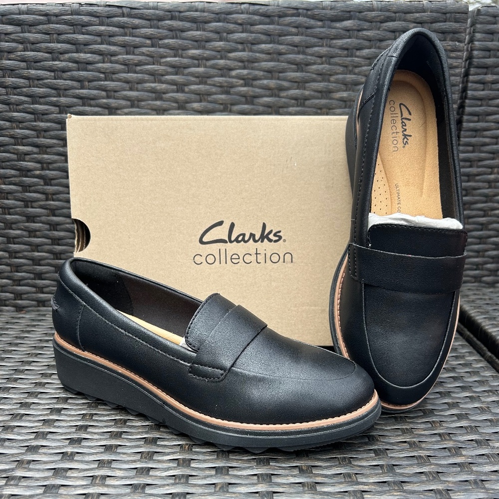 NWOT Clarks Sharon Gracie Loafer SIZE 8 WIDE
